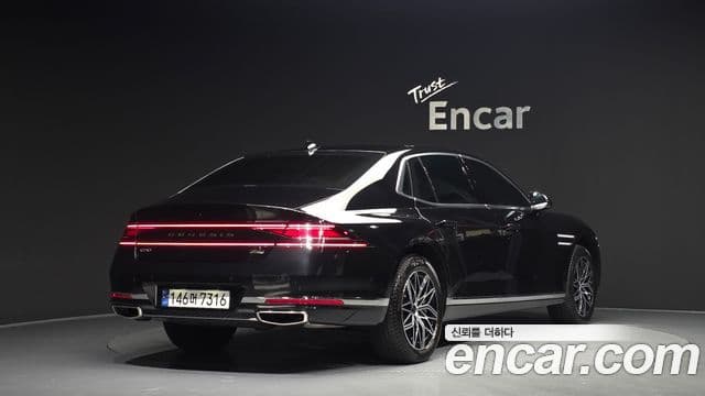 Genesis G90 2023 — Photo 1/31