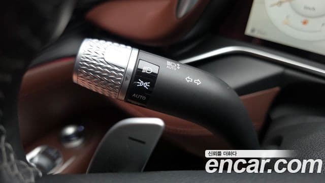 Genesis G90 2023 — Photo 2/31