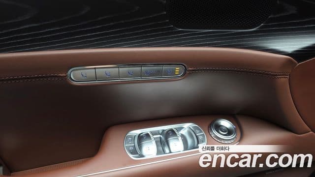 Genesis G90 2023 — Photo 11/31