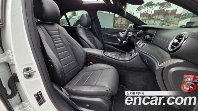 Mercedes-Benz E-Class 2022 — Şəkil 13/19
