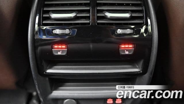 BMW 5 Series 2023 — ფოტო 16/20