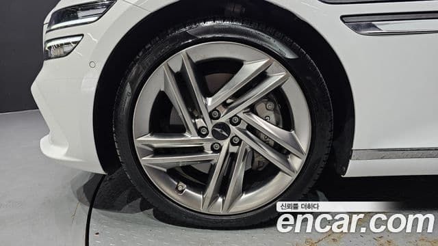 Genesis Electrified G80 2024 — ფოტო 5/20