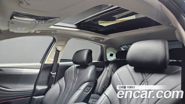 Genesis Electrified G80 2024 — ფოტო 17/20