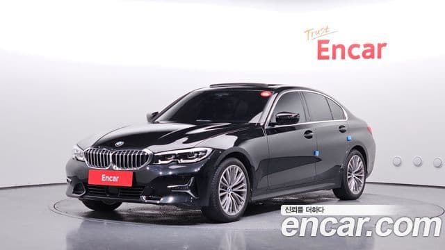 BMW 3 Series 2022 — ფოტო 1/20