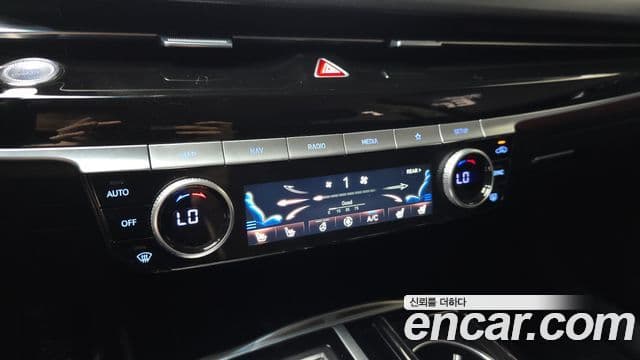 Genesis Electrified G80 2023 — Şəkil 19/20