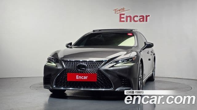 Lexus LS500 2018 — ფოტო 3/20