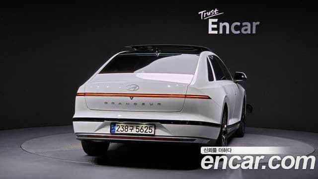 Hyundai Grandeur 2023 — Şəkil 4/20