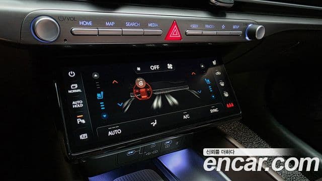 Hyundai Grandeur Hybrid 2023 — Photo 12/34