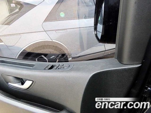 Hyundai Staria 2023 — Şəkil 11/18