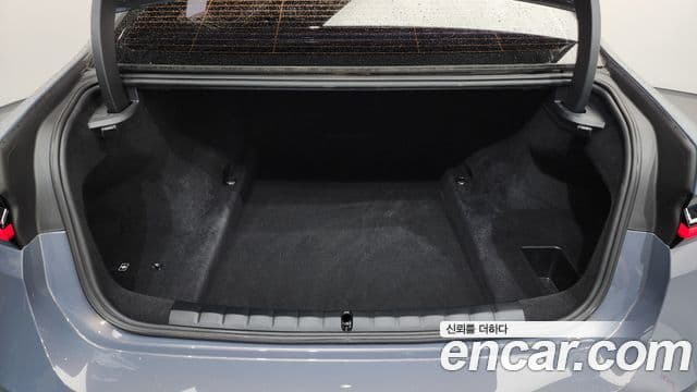 BMW 7 Series 2023 — Photo 3/43