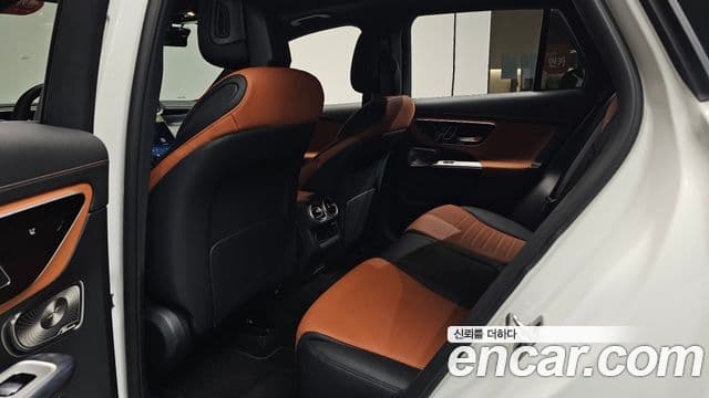 Mercedes-Benz GLC-Class 2026 — Photo 9/37