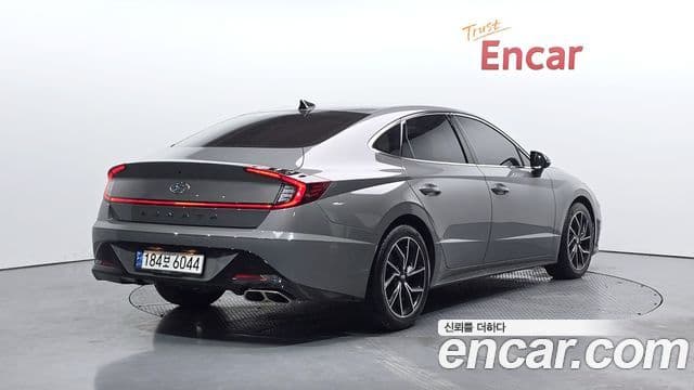 Hyundai Sonata 2021 — ფოტო 2/20