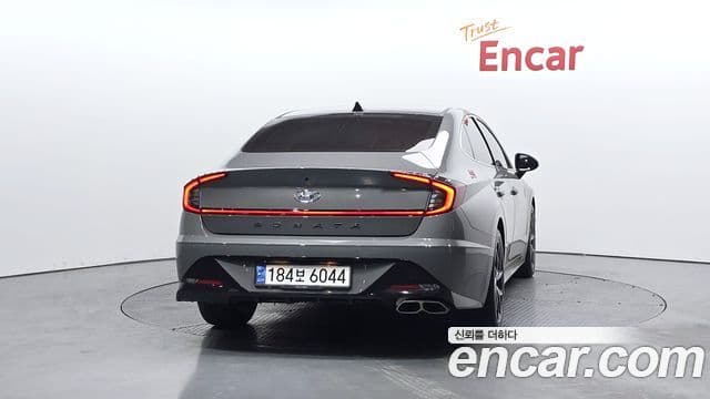 Hyundai Sonata 2021 — ფოტო 4/20