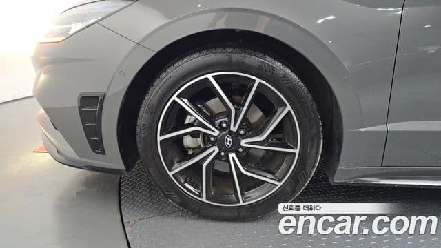 Hyundai Sonata 2021 — ფოტო 5/20