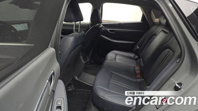 Hyundai Sonata 2021 — ფოტო 12/20