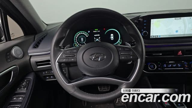 Hyundai Sonata 2021 — ფოტო 13/20