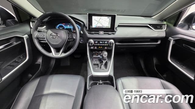 Toyota RAV4 2023 — Şəkil 7/20