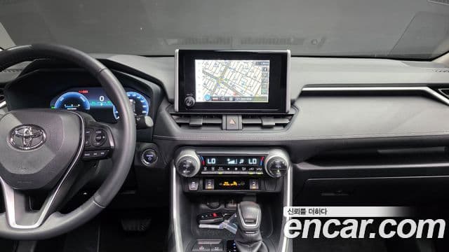 Toyota RAV4 2023 — Şəkil 15/20