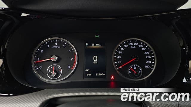 Kia K5 2021 — ფოტო 8/20