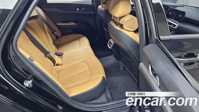 Kia K5 2021 — ფოტო 11/20