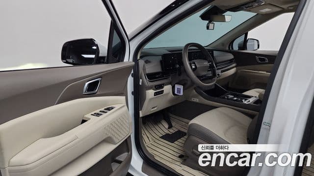 Kia Carnival 2025 — Фото 10/20