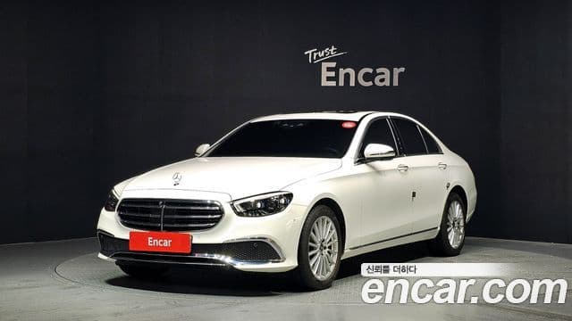 Mercedes-Benz E-Class 2023 — Şəkil 1/20