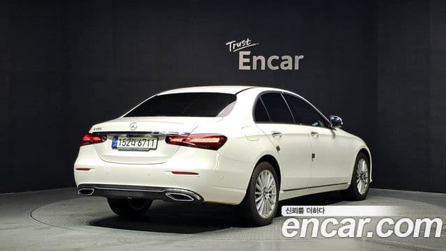 Mercedes-Benz E-Class 2023 — Şəkil 2/20