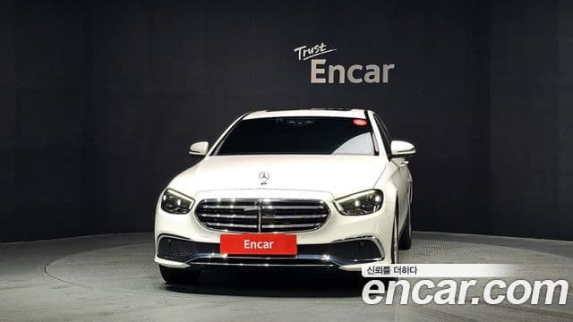 Mercedes-Benz E-Class 2023 — Şəkil 3/20
