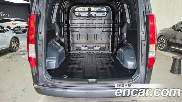 Hyundai Staria 2023 — Şəkil 20/20