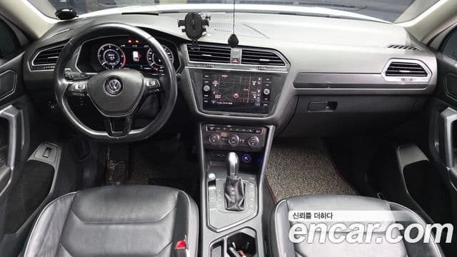 Volkswagen Tiguan Allspace 2018 — ფოტო 7/20