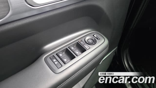 Hyundai Santa Fe 2024 — Photo 30/44