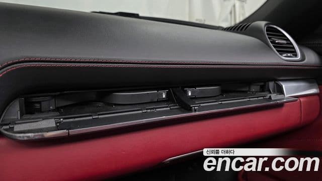 Porsche 718 Boxster 2019 — Şəkil 23/30