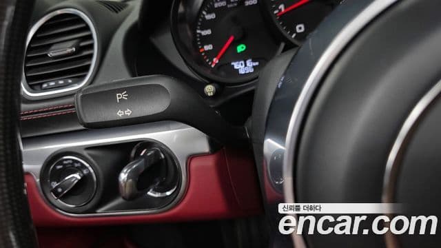 Porsche 718 Boxster 2019 — Şəkil 29/30