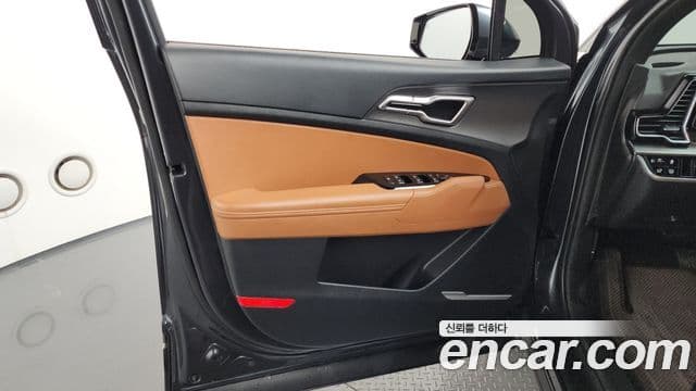 Kia Sportage 2023 — Şəkil 31/33