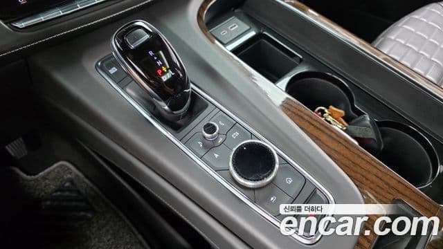 Cadillac Escalade 2022 — Şəkil 8/20