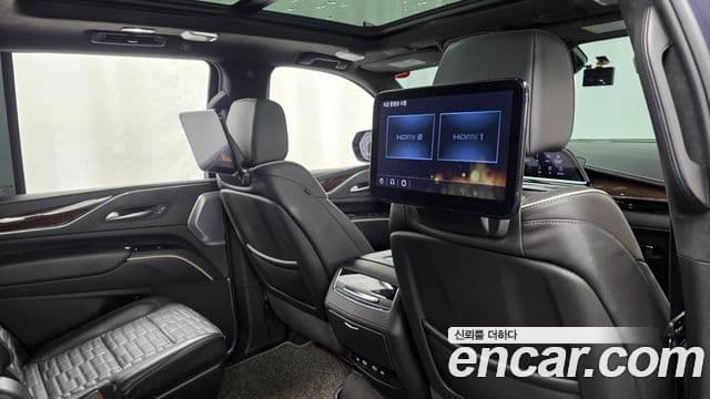 Cadillac Escalade 2022 — Şəkil 17/20