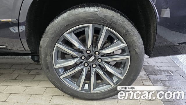 Cadillac Escalade 2022 — Photo 4/35