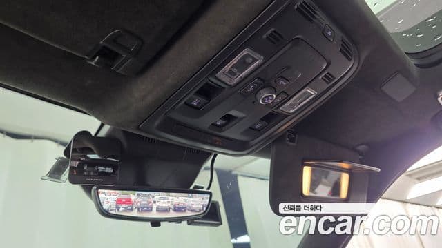 Cadillac Escalade 2022 — Photo 23/35