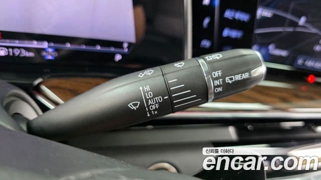 Cadillac Escalade 2022 — Photo 33/35