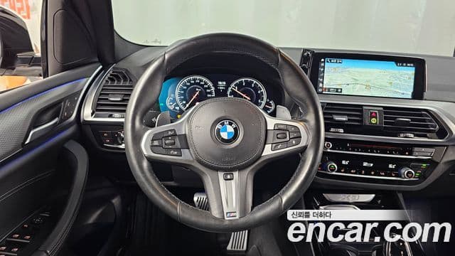 BMW X3 2018 — ფოტო 13/20