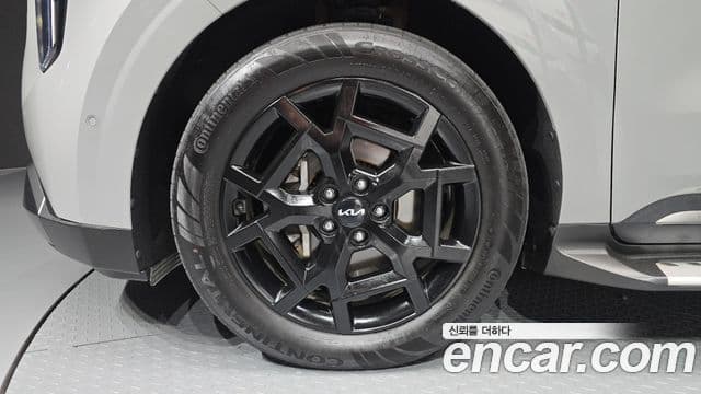 Kia Carnival 2024 — ფოტო 5/20
