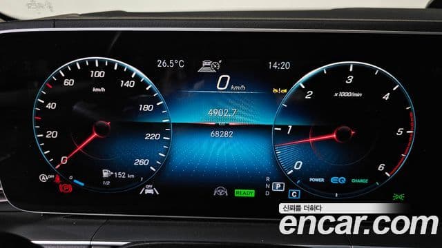 Mercedes-Benz GLE-Class 2022 — ფოტო 8/20