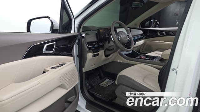 Kia Carnival 2024 — Şəkil 10/20