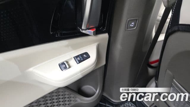 Kia Carnival 2024 — Şəkil 18/20