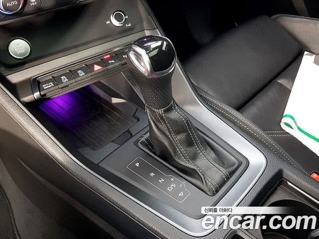 Audi Q3 2020 — Şəkil 12/20