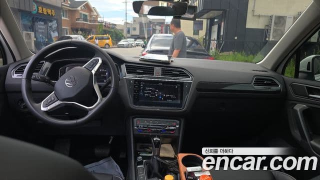 Volkswagen Tiguan 2024 — Şəkil 7/15