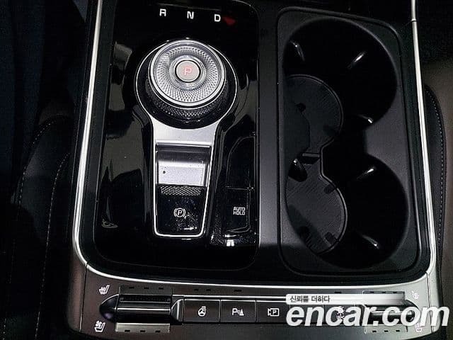 Kia Carnival 2025 — ფოტო 8/20