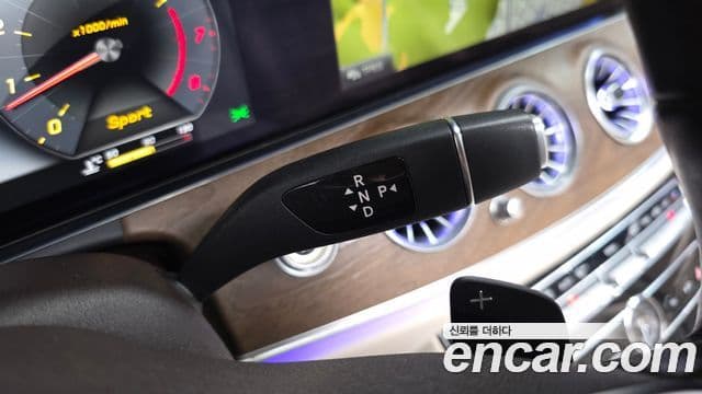 Mercedes-Benz E-Class 2019 — ფოტო 9/20