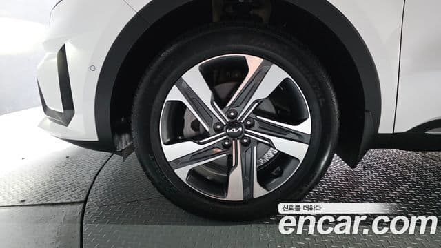 Kia Sorento 2023 — Şəkil 5/20