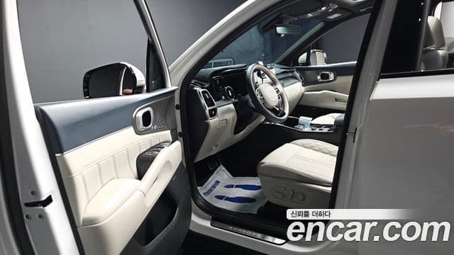 Kia Sorento 2023 — Şəkil 10/20